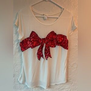 H&M viscose short cap sleeve red sequin bow white top holiday party; size M